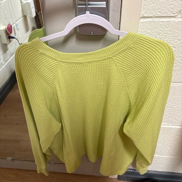 Old Navy Lime Green Waffle Knit Sweater - Picture 3 of 3